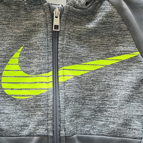 NIKE Therma-Fit - Picture 3 of 8